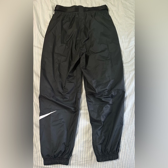 Nike joggers - Picture 2 of 5